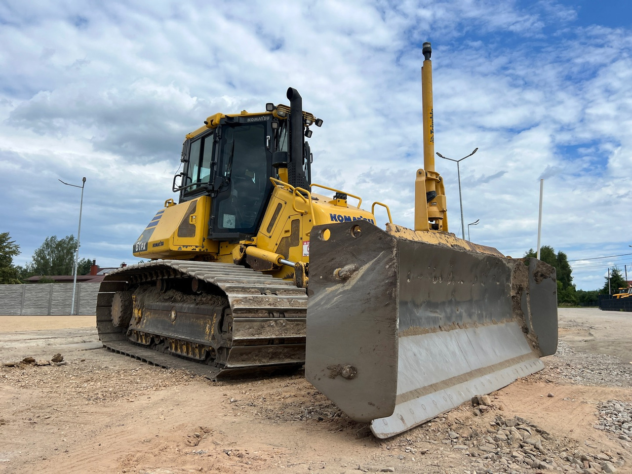Bulldozer KOMATSU D61PX-23: picture 18