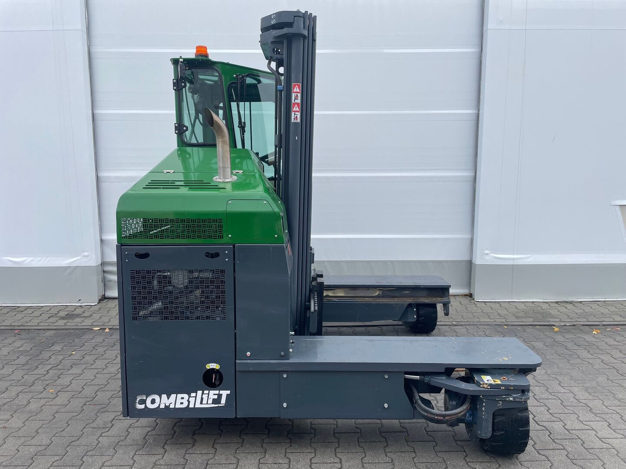 Combilift C4000 - 4-way reach truck: picture 2 Combilift C4000 - 4-way reach truck: picture 2