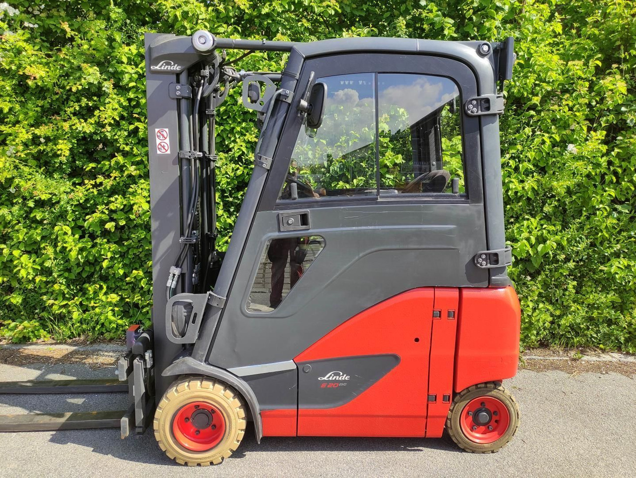 Linde E20PH-02-386-EVO - Electric forklift: picture 1 Linde E20PH-02-386-EVO - Electric forklift: picture 1