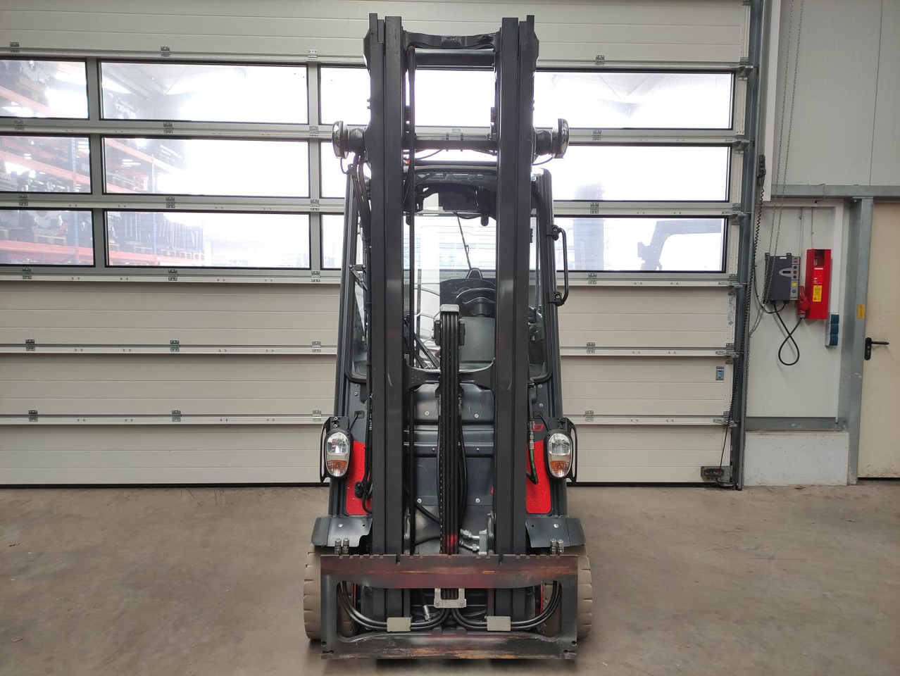Linde E20PH-02-386-EVO - Electric forklift: picture 3 Linde E20PH-02-386-EVO - Electric forklift: picture 3