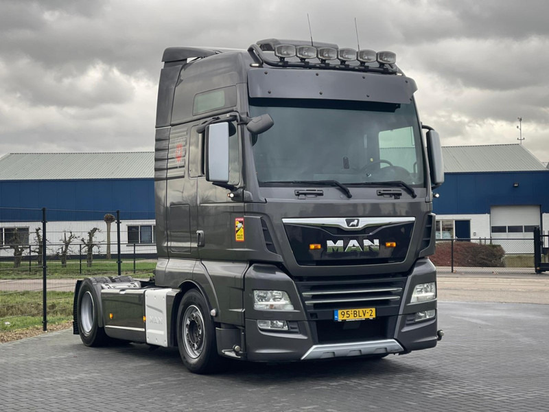 MAN TGX 18.580 2X TANK, LEATHER SEATS, RETARDER, FULL AIR! - Tractor unit: picture 1 MAN TGX 18.580 2X TANK, LEATHER SEATS, RETARDER, FULL AIR! - Tractor unit: picture 1