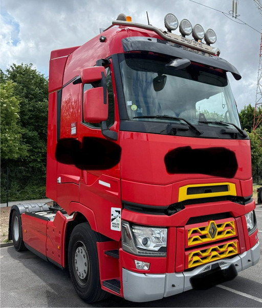 Renault T520 HIGH FULL SPOILER, STEEL/AIR, 2 TANKS, 2 BEDS, FRIGO - Tractor unit: picture 1 Renault T520 HIGH FULL SPOILER, STEEL/AIR, 2 TANKS, 2 BEDS, FRIGO - Tractor unit: picture 1