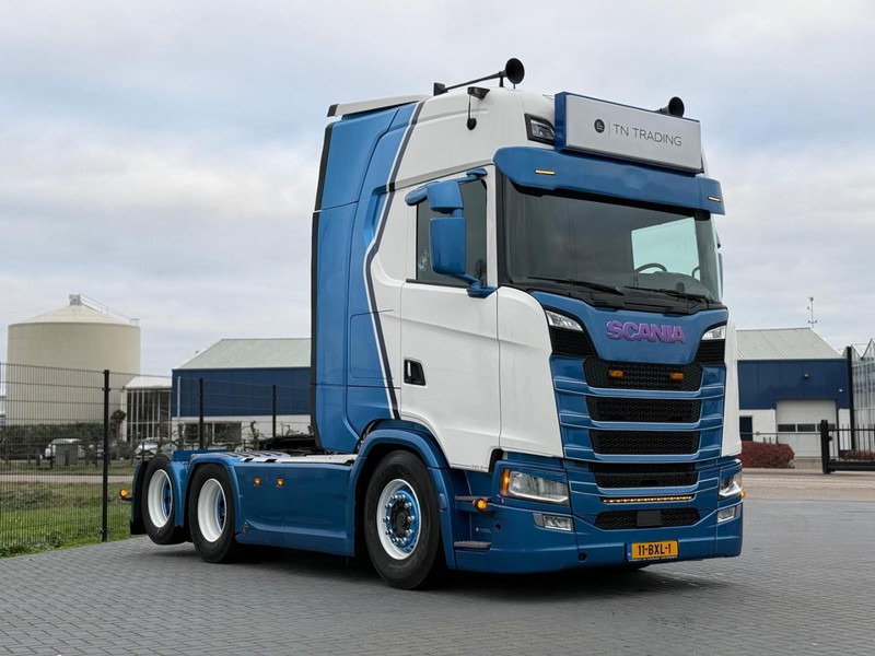 Scania S660 BOOGIE, VOLLUCHT, RETARDER, LEREN STOELEN, VOL. - Tractor unit: picture 1 Scania S660 BOOGIE, VOLLUCHT, RETARDER, LEREN STOELEN, VOL. - Tractor unit: picture 1