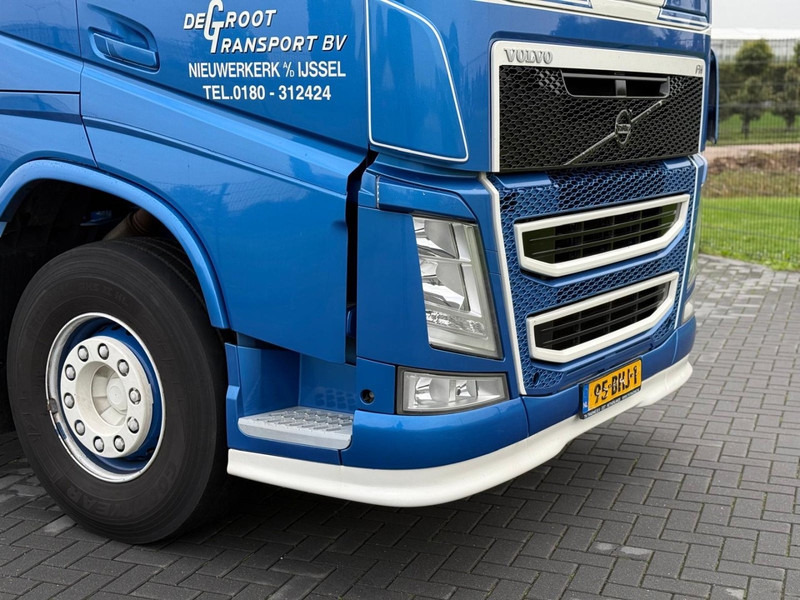 Volvo FH 540 CONTAINER TRANSPORT, KIEP SYSTEEM, LEATHER SEATS, TOP. - Container transporter/ Swap body truck: picture 4 Volvo FH 540 CONTAINER TRANSPORT, KIEP SYSTEEM, LEATHER SEATS, TOP. - Container transporter/ Swap body truck: picture 4