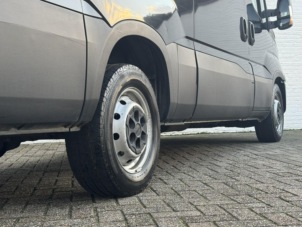 Iveco Daily-35S13V 2.3 352 H3 L Airco Cruise 3 Zits Radio cd Usb Goed onderhouden - Panel van: picture 5 Iveco Daily-35S13V 2.3 352 H3 L Airco Cruise 3 Zits Radio cd Usb Goed onderhouden - Panel van: picture 5