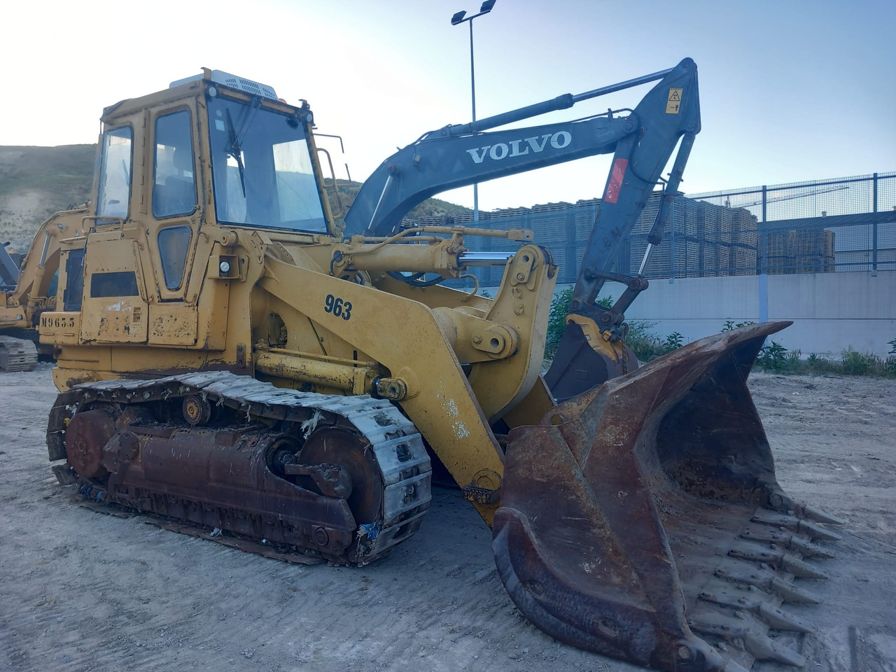 Caterpillar 963 - Crawler loader: picture 4 Caterpillar 963 - Crawler loader: picture 4