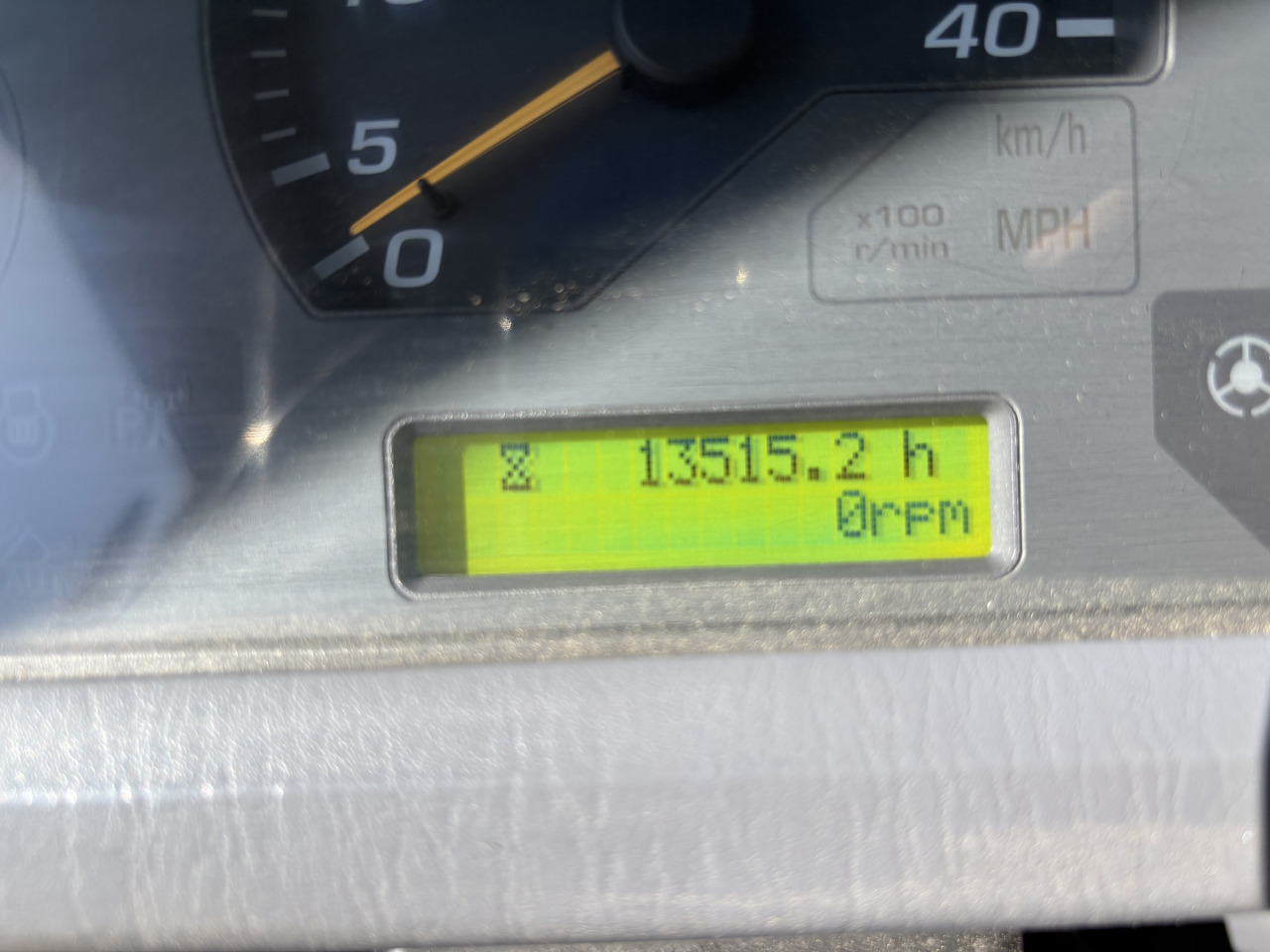 Wheel loader KOMATSU WA480-6: picture 16