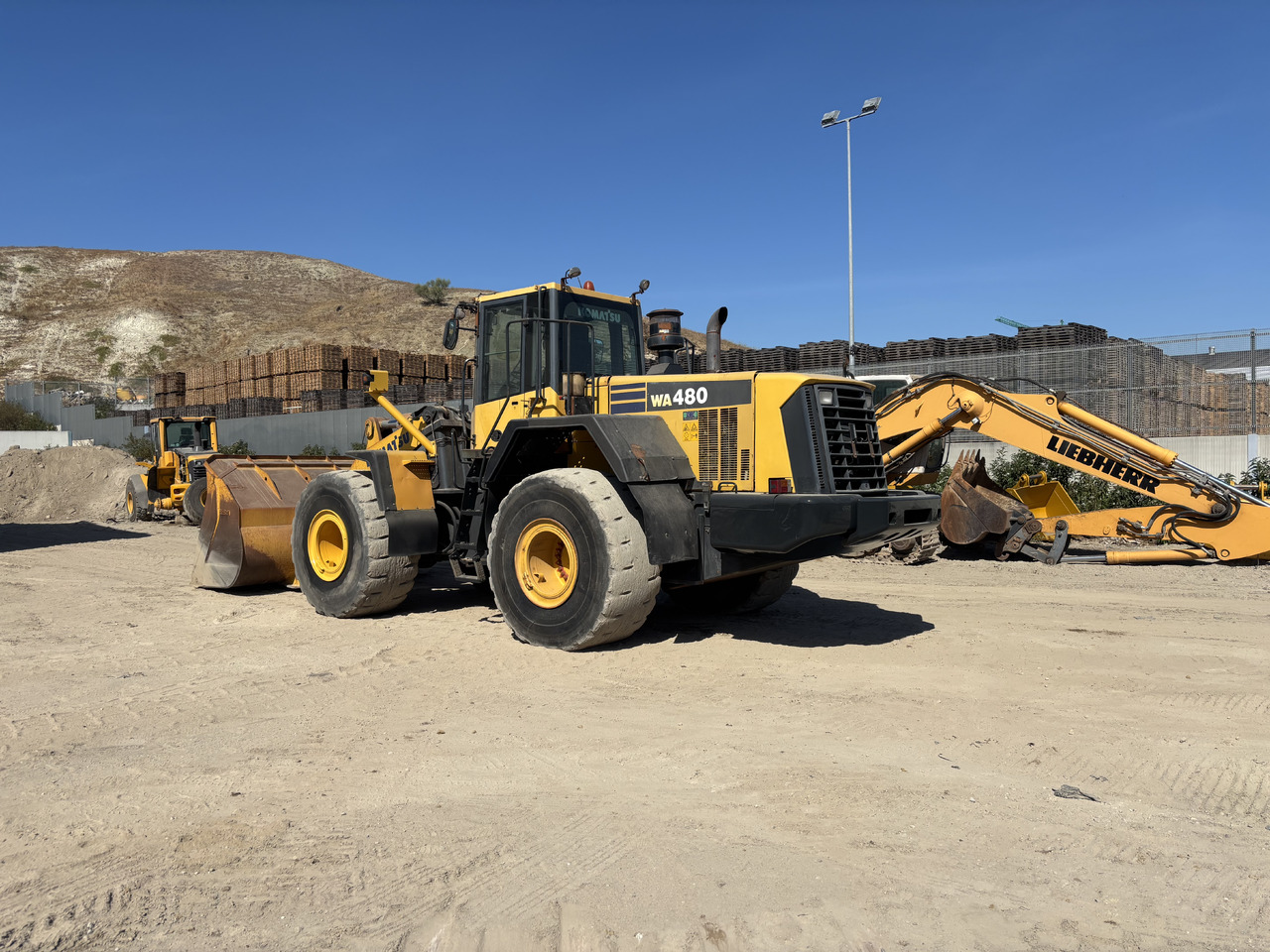 KOMATSU WA480-6 - Wheel loader: picture 3 KOMATSU WA480-6 - Wheel loader: picture 3