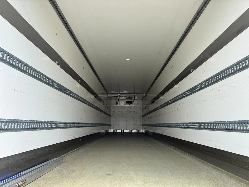 HEIWO Thermo King SLXe 300 / OV-Laadklep / Stuur-as / APK 04-2026 - Refrigerator semi-trailer: picture 5 HEIWO Thermo King SLXe 300 / OV-Laadklep / Stuur-as / APK 04-2026 - Refrigerator semi-trailer: picture 5