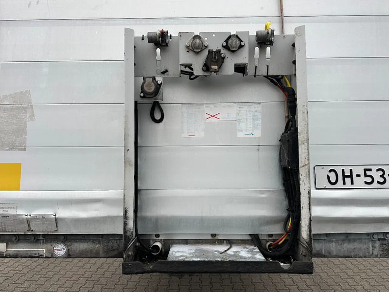 Schmitz Cargobull Closed Box / Bpw-Axle - Closed box semi-trailer: picture 5 Schmitz Cargobull Closed Box / Bpw-Axle - Closed box semi-trailer: picture 5