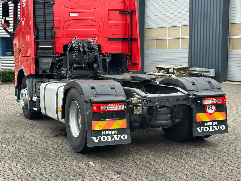 Volvo FH 420 Euro 6 / Globetrotter / 2 Tank / 589 Tkm / Smart Tacho! - Tractor unit: picture 5 Volvo FH 420 Euro 6 / Globetrotter / 2 Tank / 589 Tkm / Smart Tacho! - Tractor unit: picture 5