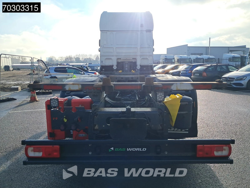 Container transporter/ Swap body truck DAF XF 480 6X2 BDF SSC Retarder Lift+Steering Axle Automatic Euro 6: picture 11