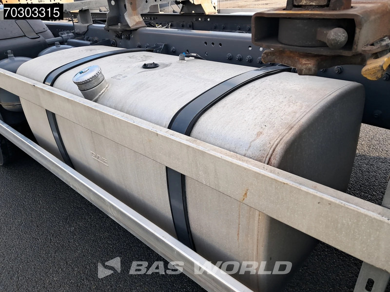 Container transporter/ Swap body truck DAF XF 480 6X2 BDF SSC Retarder Lift+Steering Axle Automatic Euro 6: picture 16