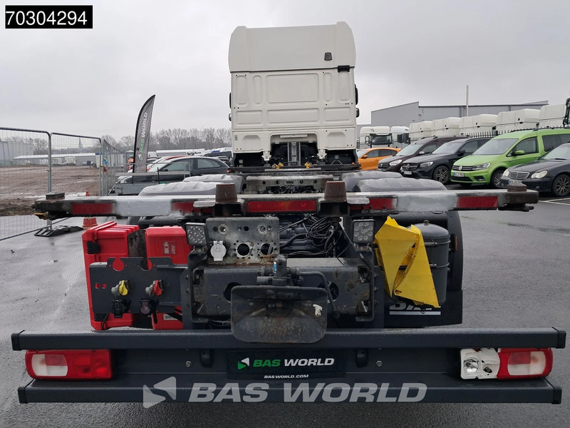 Container transporter/ Swap body truck DAF XF 480 6X2 BDF SSC Retarder Lift+Steering Axle Automatic Euro 6: picture 11