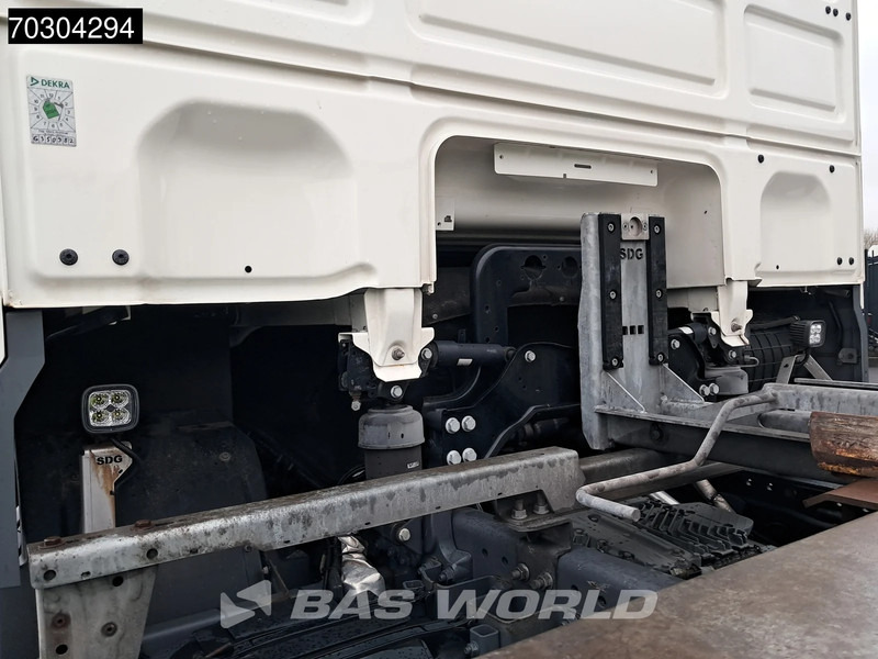 Container transporter/ Swap body truck DAF XF 480 6X2 BDF SSC Retarder Lift+Steering Axle Automatic Euro 6: picture 13