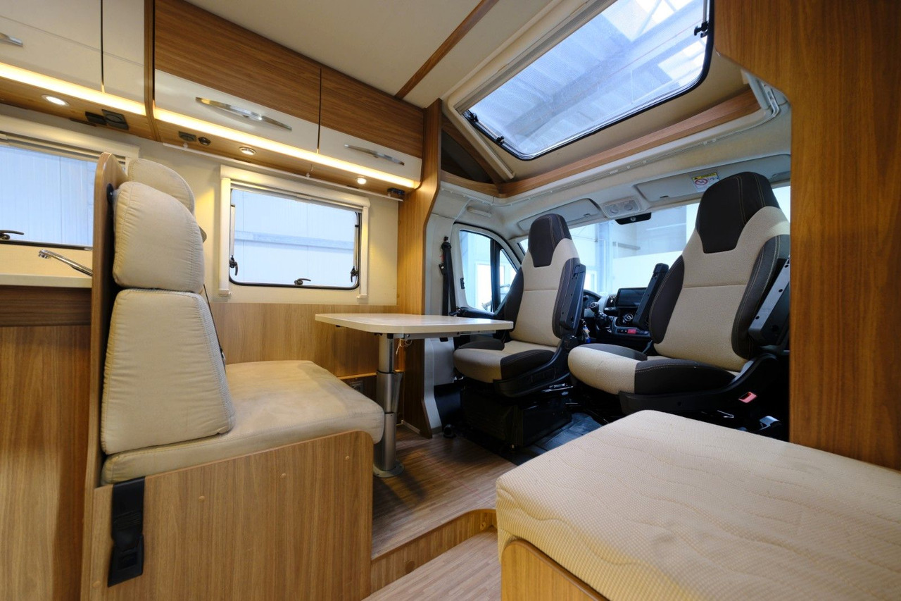 Semi-integrated motorhome Carado T 447 / Einzelbetten / Garage / Finanzierunng: picture 8