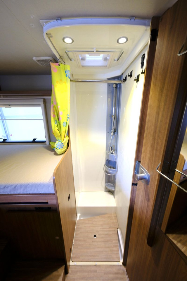 Semi-integrated motorhome Carado T 447 / Einzelbetten / Garage / Finanzierunng: picture 15