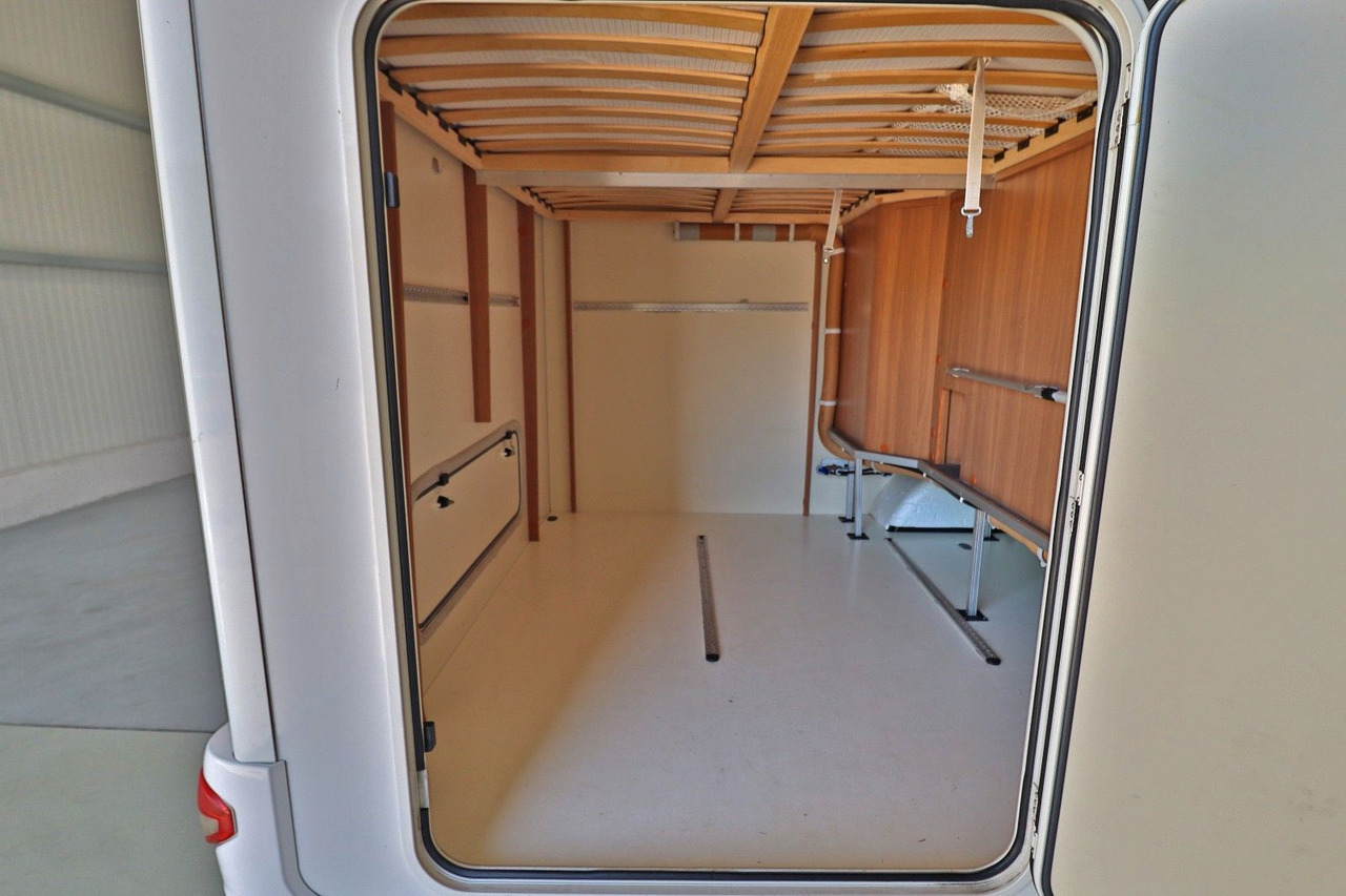 Eura Mobil Activa One 690 HB/Festbett/Garage/Klima/Solar - Alcove motorhome: picture 5 Eura Mobil Activa One 690 HB/Festbett/Garage/Klima/Solar - Alcove motorhome: picture 5