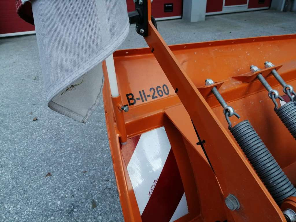 Hydrac Schneepflug LB-2/260 (11684) - Snow plough: picture 5 Hydrac Schneepflug LB-2/260 (11684) - Snow plough: picture 5