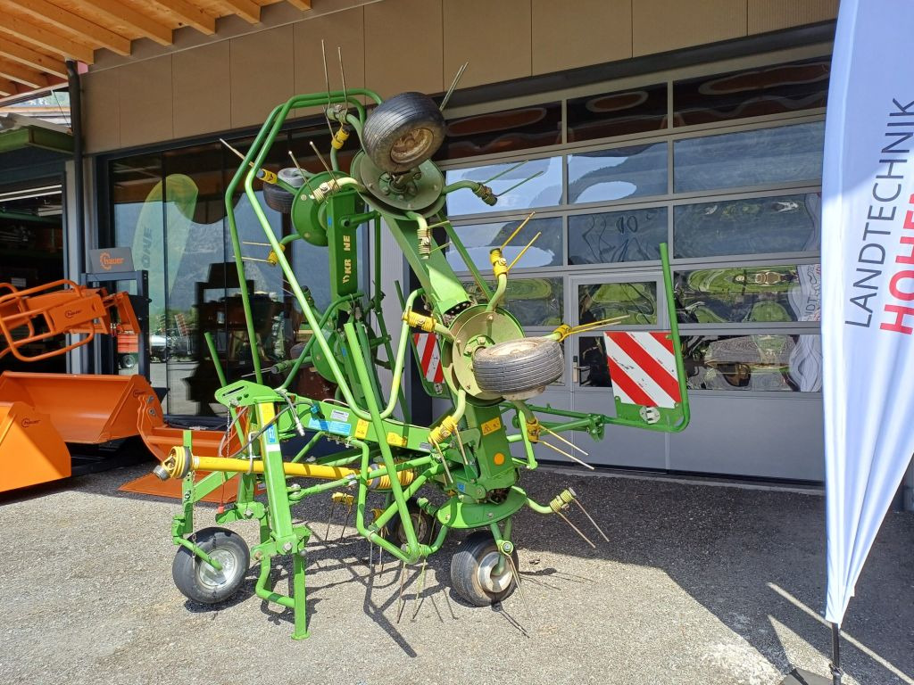 Krone KW 6.02/6 (22003) - Tedder/ Rake: picture 2 Krone KW 6.02/6 (22003) - Tedder/ Rake: picture 2