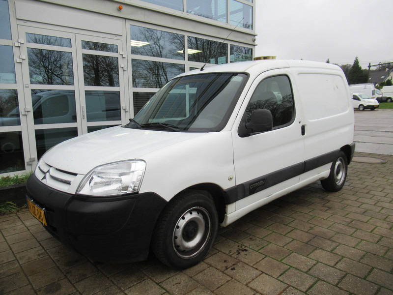 Citroën Berlingo 1.6 HDI 66KW 600 First AHK Schuifdeur - Small van: picture 4 Citroën Berlingo 1.6 HDI 66KW 600 First AHK Schuifdeur - Small van: picture 4