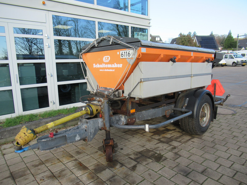 Epoke Igloo S2400 TSR 1,6M3 Saltstreuer Saltspreader Aanhanger zoutstrooier - Sand/ Salt spreader: picture 2 Epoke Igloo S2400 TSR 1,6M3 Saltstreuer Saltspreader Aanhanger zoutstrooier - Sand/ Salt spreader: picture 2