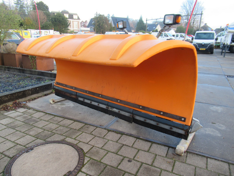 NIDO SNK 27 EPZ 240 270 CM, 24V HYDRO Schneepflug Snowplow Sneeuwploeg - Snow removal vehicle: picture 3 NIDO SNK 27 EPZ 240 270 CM, 24V HYDRO Schneepflug Snowplow Sneeuwploeg - Snow removal vehicle: picture 3