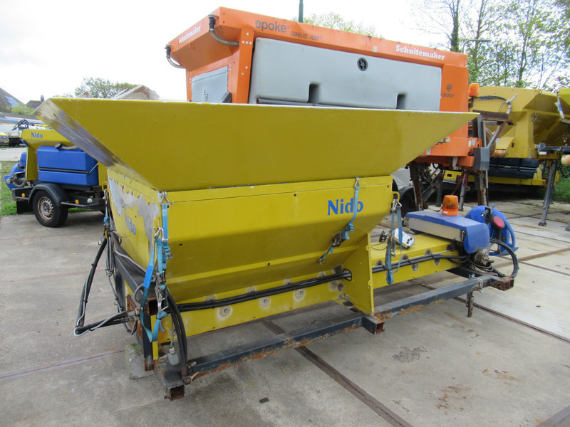 NIDO Stratos B11K-27 VCX350 1,1 M3 + Extra HYDRO Salzstreuer / Saltspreader - Sand/ Salt spreader: picture 2 NIDO Stratos B11K-27 VCX350 1,1 M3 + Extra HYDRO Salzstreuer / Saltspreader - Sand/ Salt spreader: picture 2