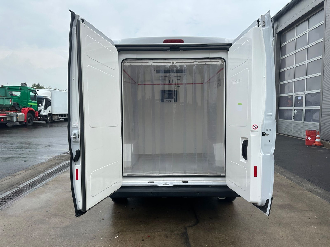Refrigerated van Fiat Ducato Isberg Pharma-Kühler -30°C/4°C/22°C: picture 10