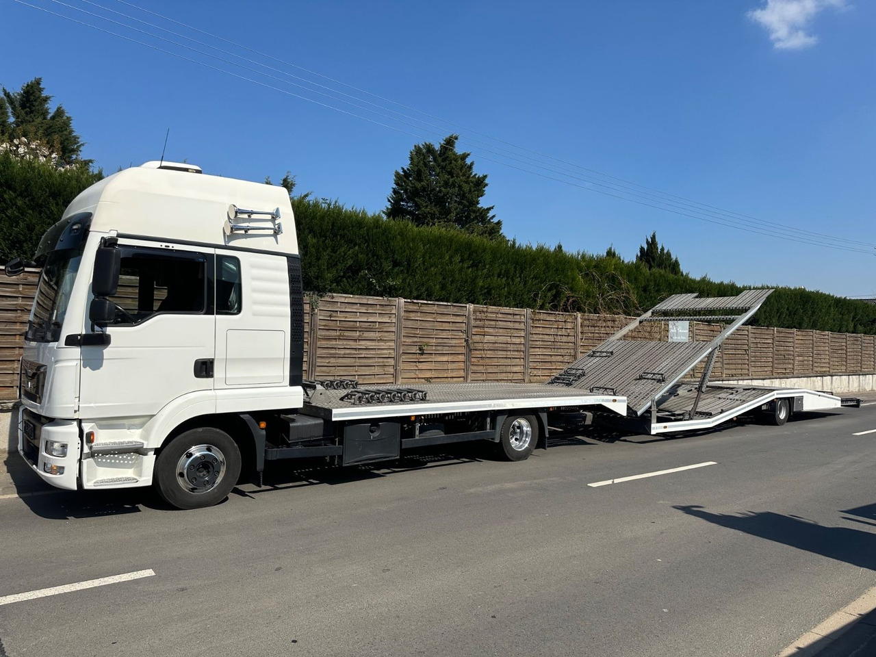 MAN 8.250 TGL*VDI2700*TOP*4-er Zug BFT Anhänger MAN 8.250 TGL*VDI2700*TOP*4-er Zug BFT Anhänger - Autotransporter truck, Commercial vehicle: picture 2 MAN 8.250 TGL*VDI2700*TOP*4-er Zug BFT Anhänger MAN 8.250 TGL*VDI2700*TOP*4-er Zug BFT Anhänger - Autotransporter truck, Commercial vehicle: picture 2