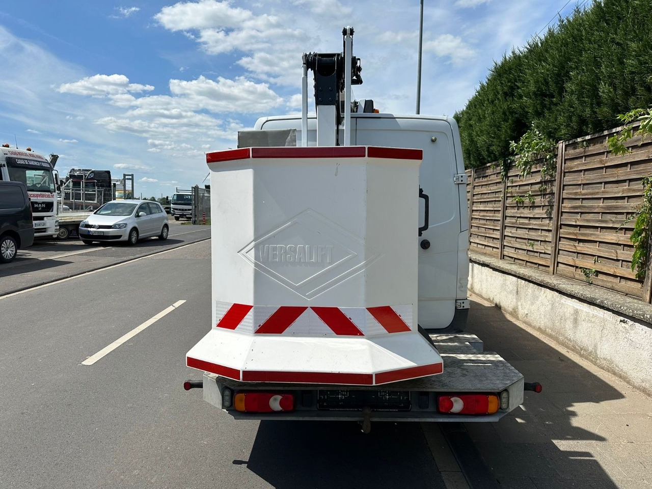 Truck mounted aerial platform Mercedes-Benz Sprinter 515 CDI 4X4 13,2m Versailift ET-38-LFHD: picture 7