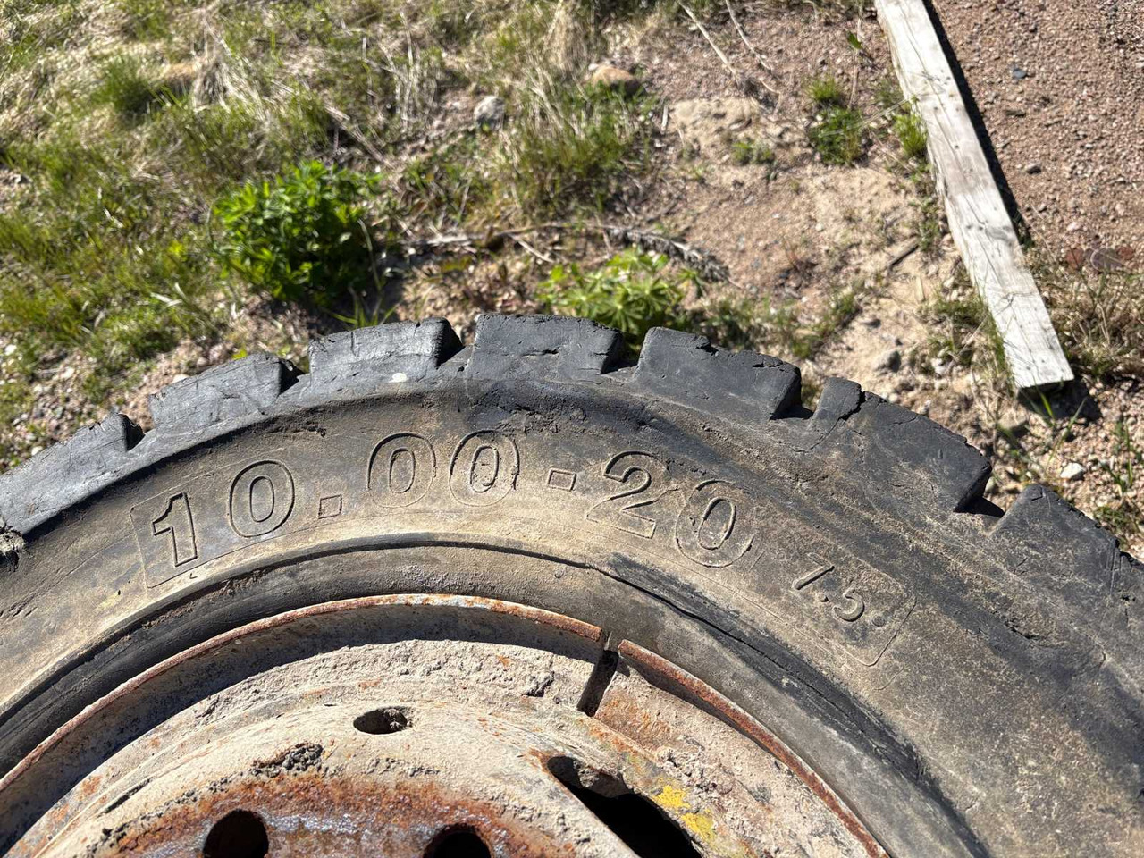 Tires with rims 4pcs 10.00-20 - Tire for Truck: picture 5 Tires with rims 4pcs 10.00-20 - Tire for Truck: picture 5