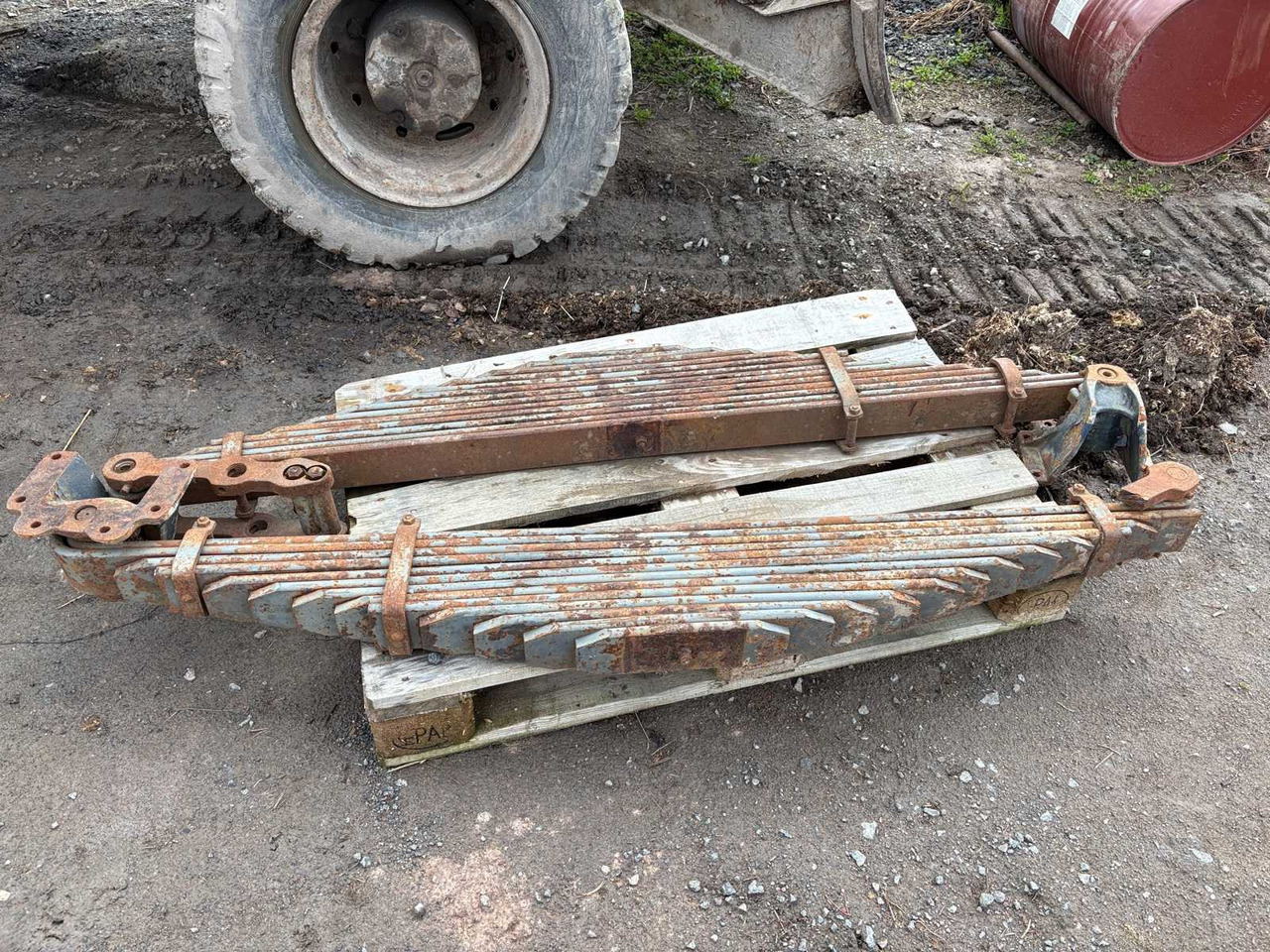 Truck leaf springs 2pcs Sisu Model E - Suspension for Truck: picture 1 Truck leaf springs 2pcs Sisu Model E - Suspension for Truck: picture 1