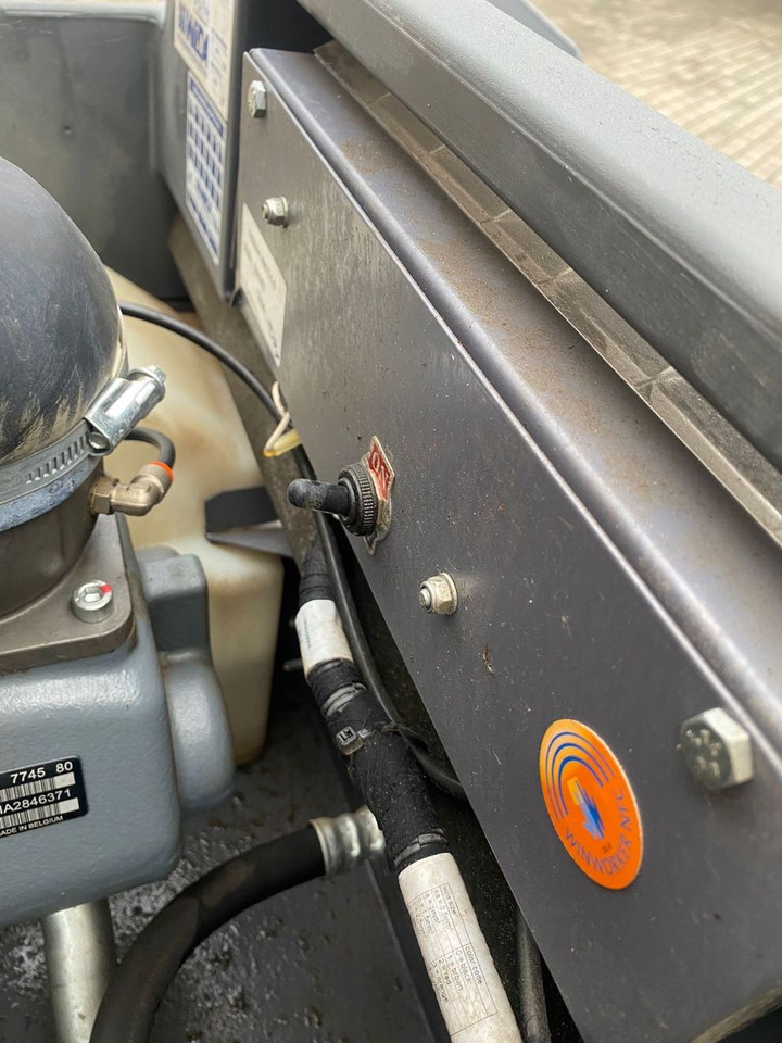 Atlas Copco XAS38, Baujahr 2023 Kompressor 7 Bar - Air compressor: picture 4 Atlas Copco XAS38, Baujahr 2023 Kompressor 7 Bar - Air compressor: picture 4