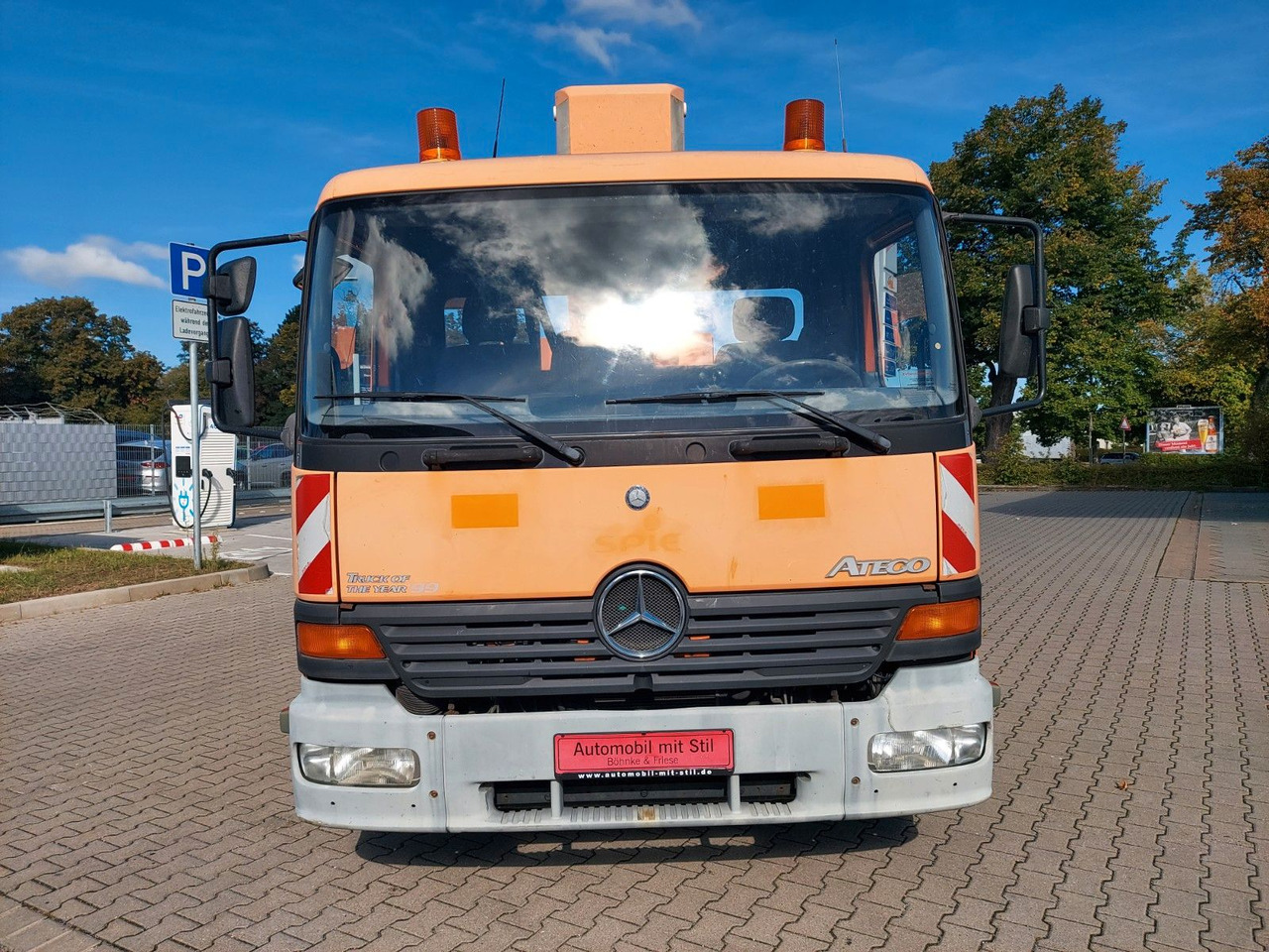 Mercedes-Benz ATEGO 1323 HUBSTEIGER WUMAG WT220H - Truck mounted aerial platform: picture 2 Mercedes-Benz ATEGO 1323 HUBSTEIGER WUMAG WT220H - Truck mounted aerial platform: picture 2