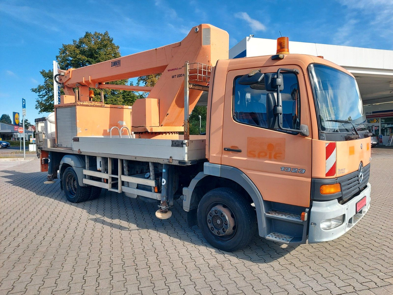 Mercedes-Benz ATEGO 1323 HUBSTEIGER WUMAG WT220H - Truck mounted aerial platform: picture 3 Mercedes-Benz ATEGO 1323 HUBSTEIGER WUMAG WT220H - Truck mounted aerial platform: picture 3