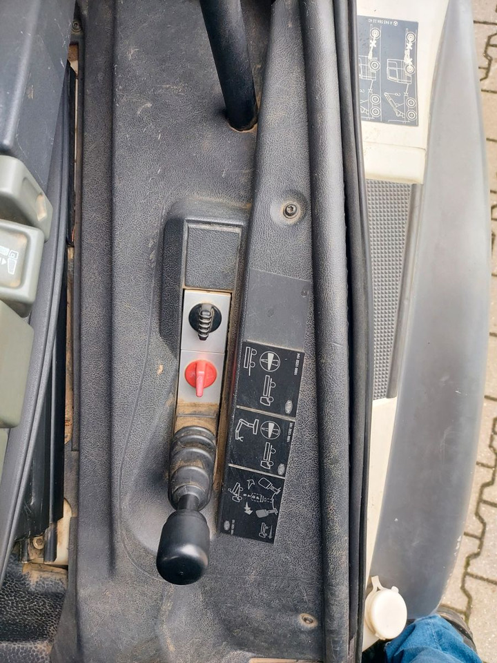 Tipper, Crane truck Mercedes-Benz Atego 2 4-Zyl. 4x2 918 4x2 MEILLER HIAB066 Kran: picture 29 Tipper, Crane truck Mercedes-Benz Atego 2 4-Zyl. 4x2 918 4x2 MEILLER HIAB066 Kran: picture 29