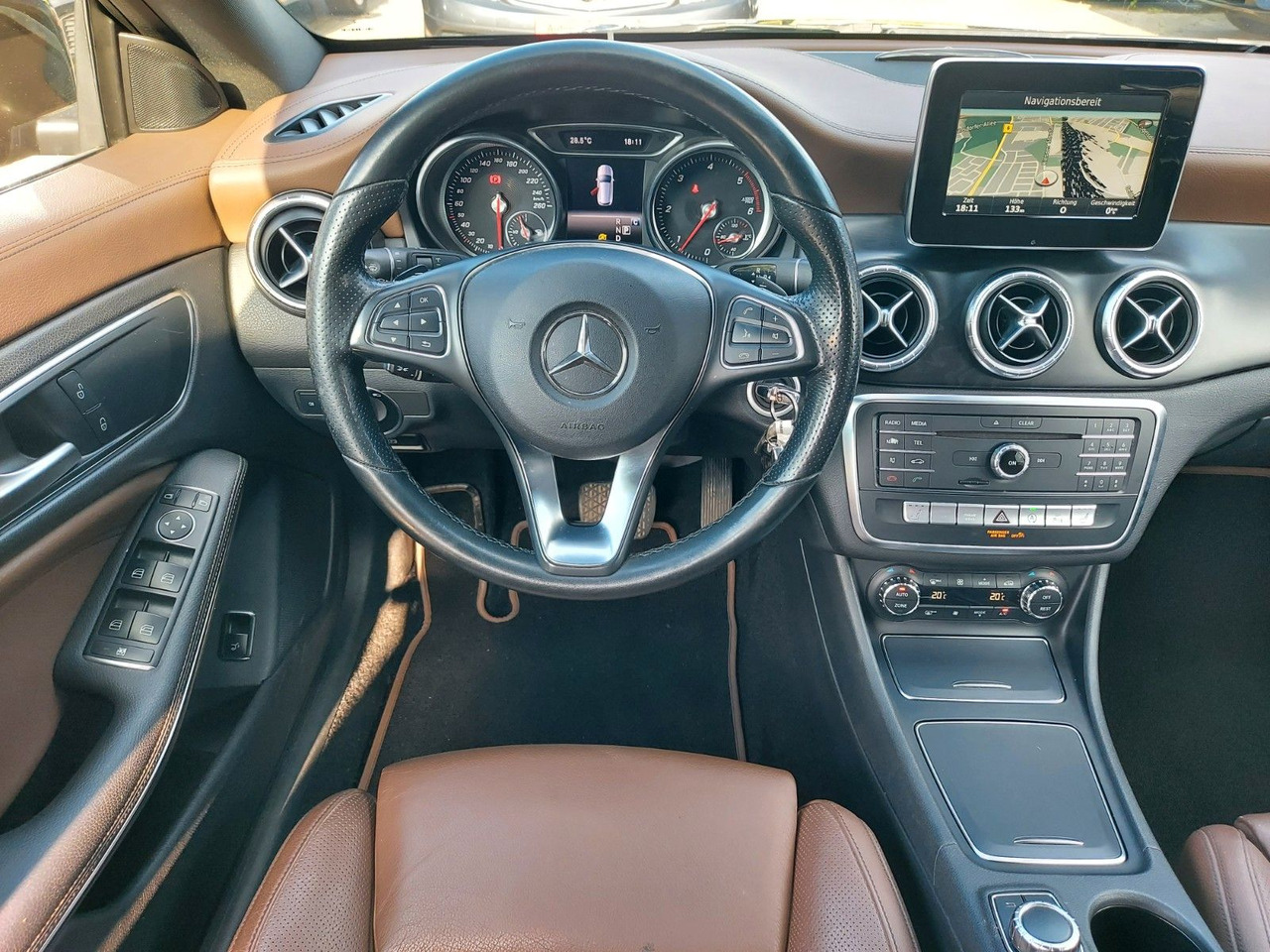 Mercedes-Benz CLA 220 CLA -Klasse Shooting Brake AMG ACC - Car: picture 2 Mercedes-Benz CLA 220 CLA -Klasse Shooting Brake AMG ACC - Car: picture 2