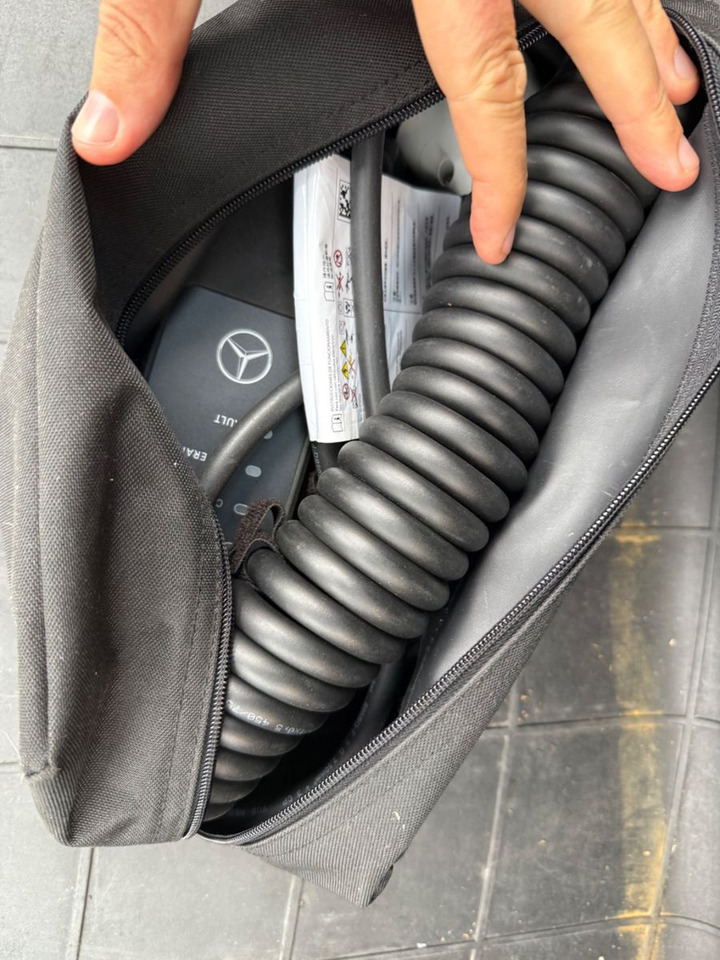 Station wagon Mercedes-Benz E -Klasse T-Modell E 300 de LED NAVI ACC TEILLED: picture 16