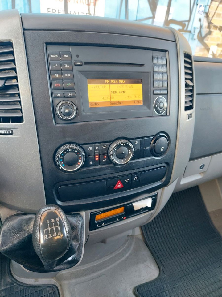 Mercedes-Benz Sprinter II Pritsche 316 Pritsche Klima Sandheiz - Curtain side van: picture 3 Mercedes-Benz Sprinter II Pritsche 316 Pritsche Klima Sandheiz - Curtain side van: picture 3