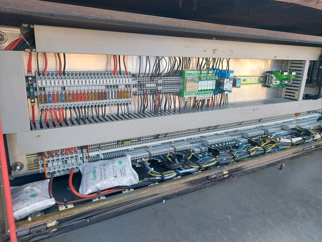 Truck mounted aerial platform Mercedes-Benz VARIO 814D HUB Steiger WUMAG WDT 155 4X4 ALLRAD: picture 27 Truck mounted aerial platform Mercedes-Benz VARIO 814D HUB Steiger WUMAG WDT 155 4X4 ALLRAD: picture 27