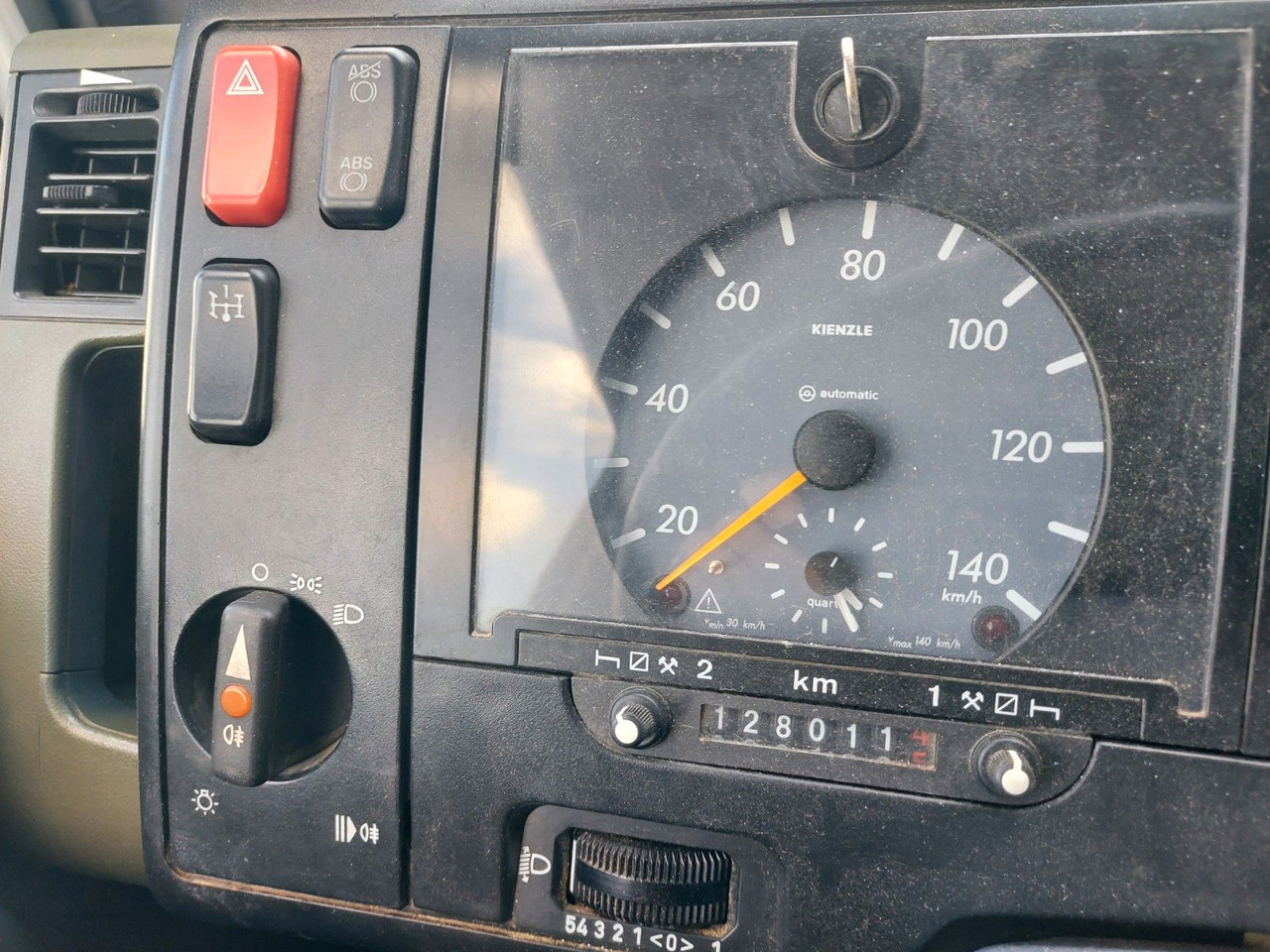 Truck mounted aerial platform Mercedes-Benz VARIO 814D HUB Steiger WUMAG WDT 155 4X4 ALLRAD: picture 15 Truck mounted aerial platform Mercedes-Benz VARIO 814D HUB Steiger WUMAG WDT 155 4X4 ALLRAD: picture 15