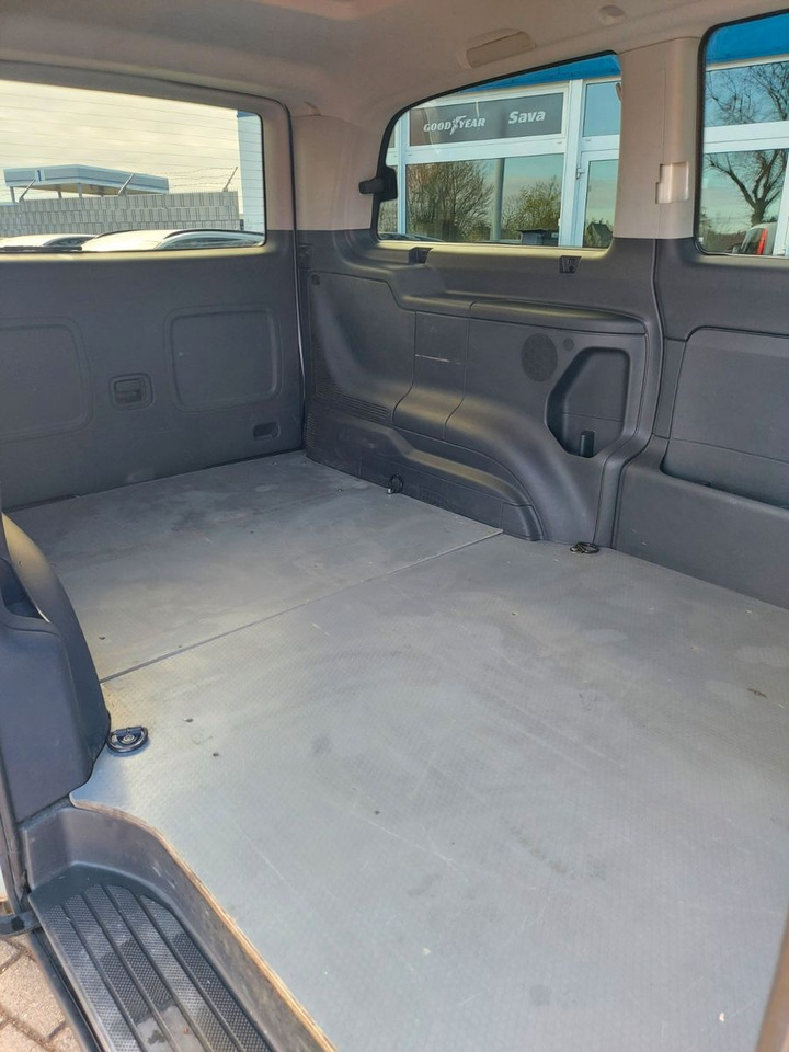 Passenger van Mercedes-Benz Vito V6 165 KW 224 PS KLIMA Standheiz. SHZ TEMPO: picture 18