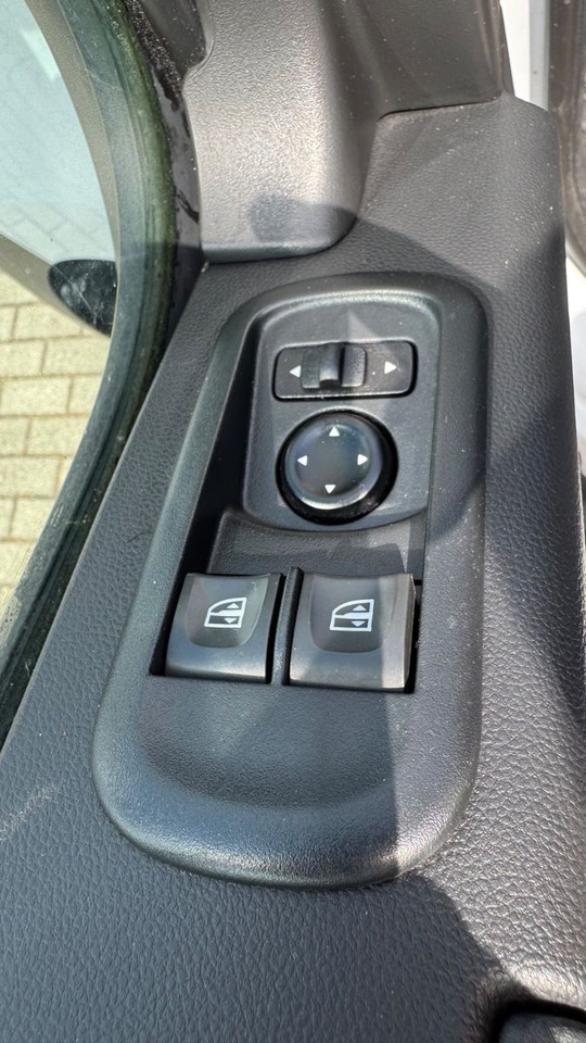 Passenger van Renault Master III Kasten L3H2 HKa 3,5t 7 Sitzer 1. Hand: picture 15
