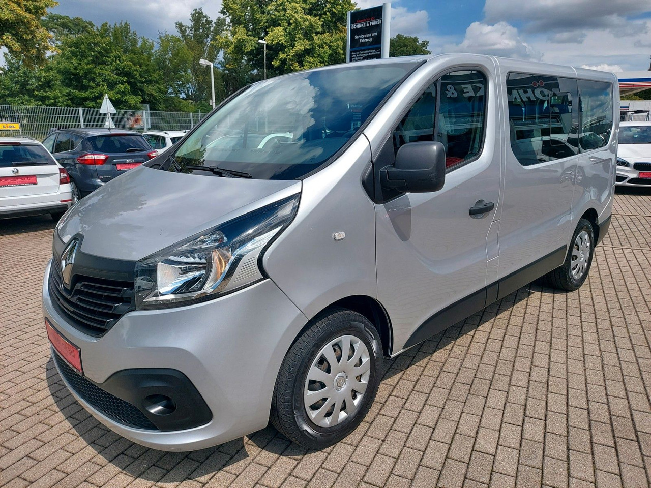 Renault Trafic Combi L1H1 2,7t Expression Klima - Passenger van: picture 4 Renault Trafic Combi L1H1 2,7t Expression Klima - Passenger van: picture 4