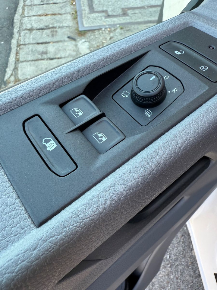 Passenger van Volkswagen T6 Kasten Kombi Klima Tempomat DAB Radio 3 Sitze: picture 10