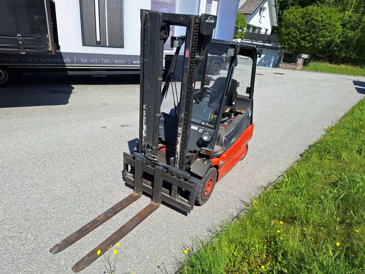 1 Stk. Elektrostapler (Linde) - Electric forklift: picture 4 1 Stk. Elektrostapler (Linde) - Electric forklift: picture 4