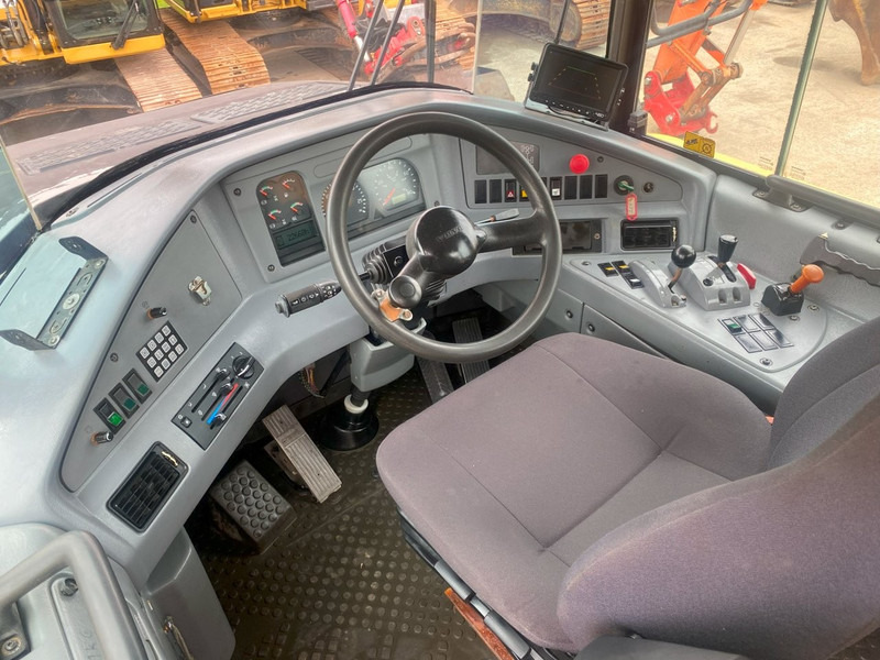 Volvo A 30 D 6x6 dumper articulated hauler - Dumper: picture 3 Volvo A 30 D 6x6 dumper articulated hauler - Dumper: picture 3
