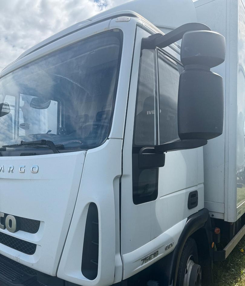 Iveco 75e190 - Box truck: picture 2 Iveco 75e190 - Box truck: picture 2