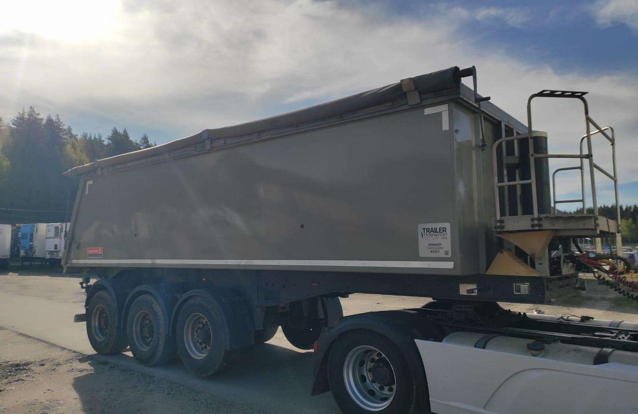 Langendorf SKA24/28 - Tipper semi-trailer: picture 3 Langendorf SKA24/28 - Tipper semi-trailer: picture 3